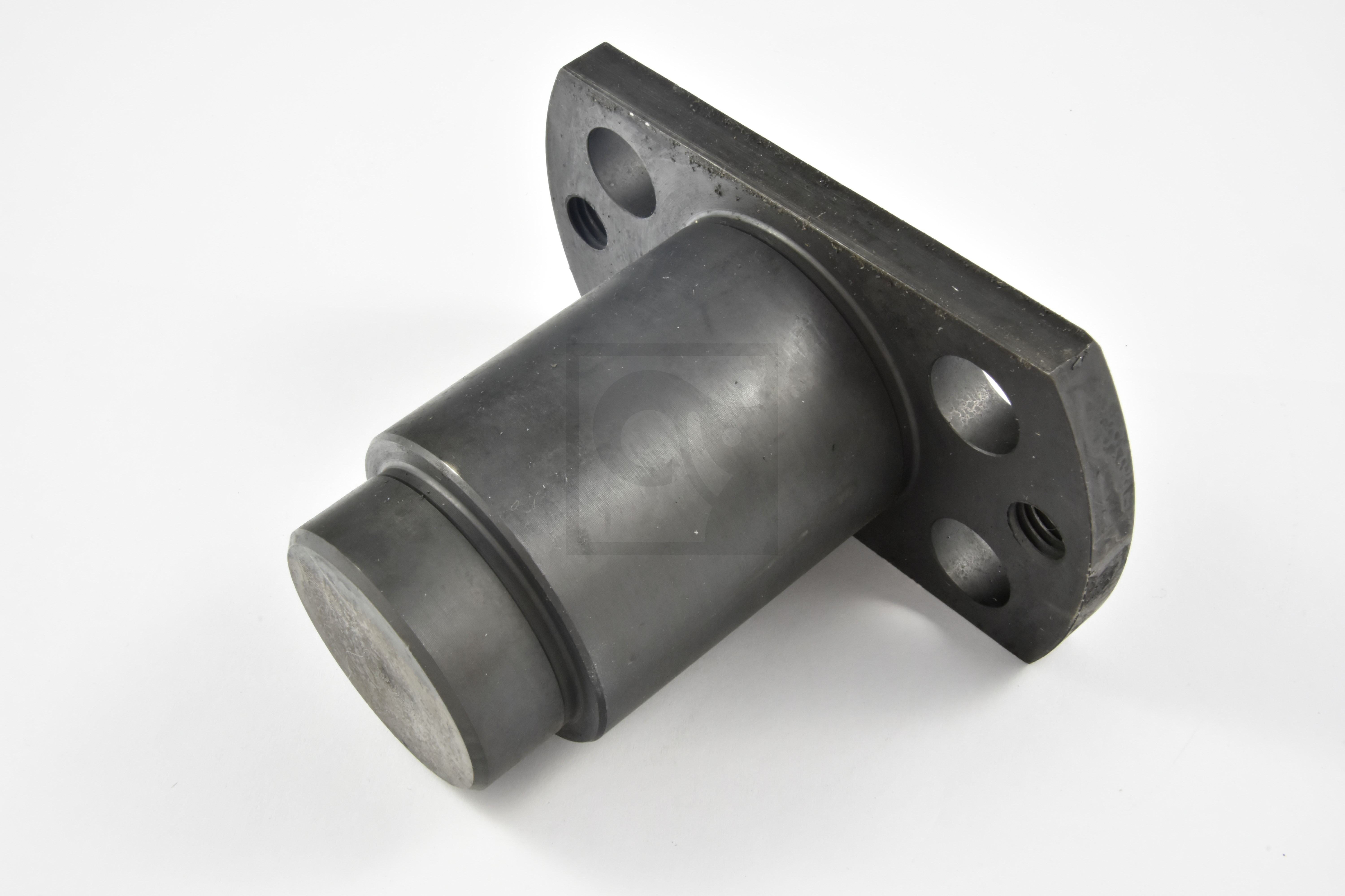 PIVOT PIN,STEERING